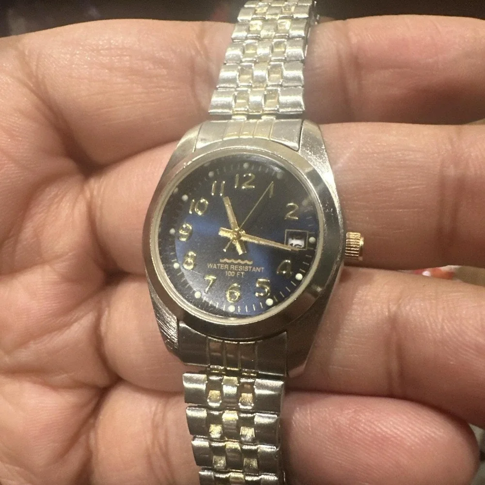Working Vintage Watch Blue‎ Dial 25mm w/ Two Toned Stainless Steel Stretch Band